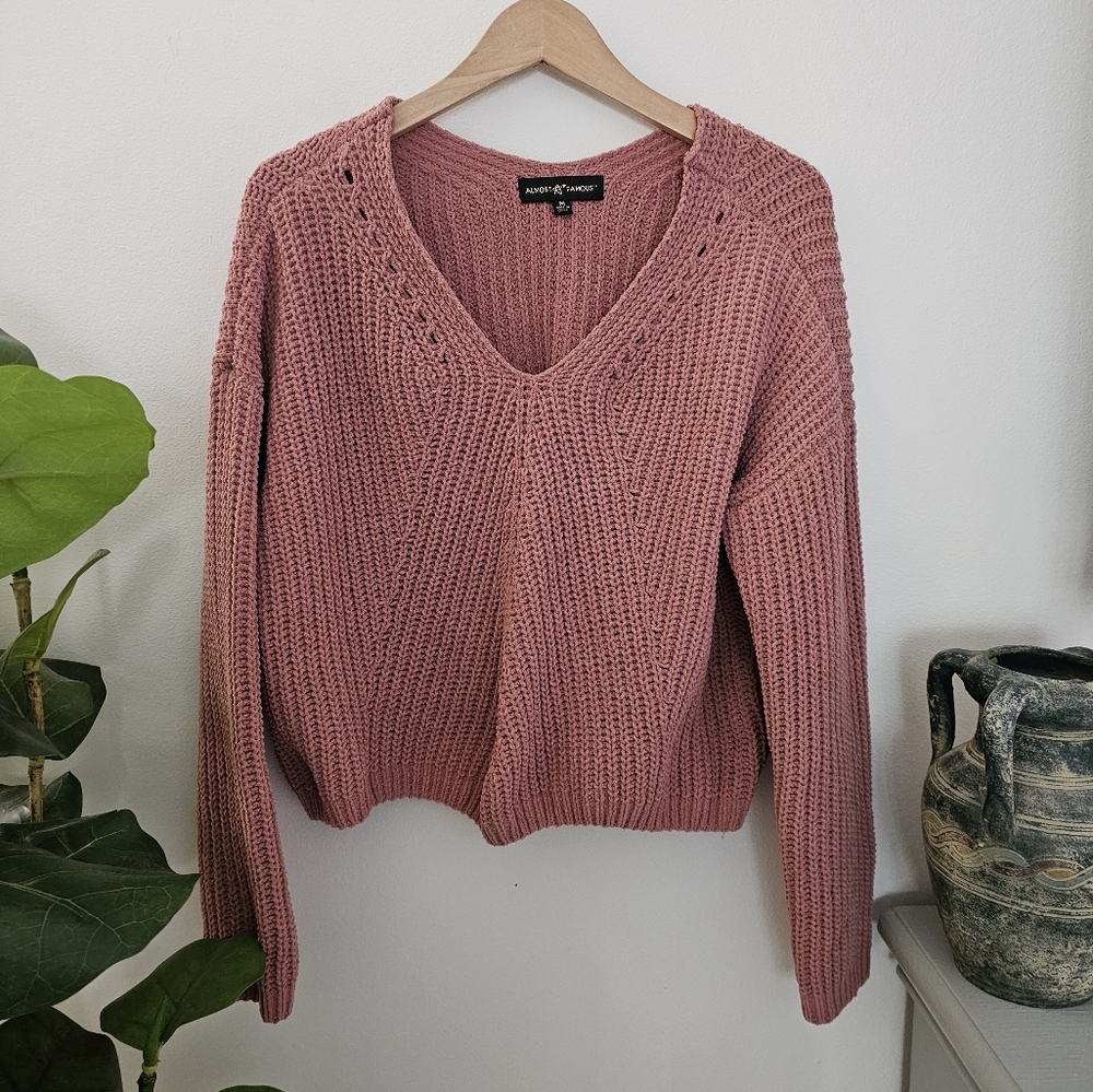 Cozy V-Neck Knit Sweater in Pink